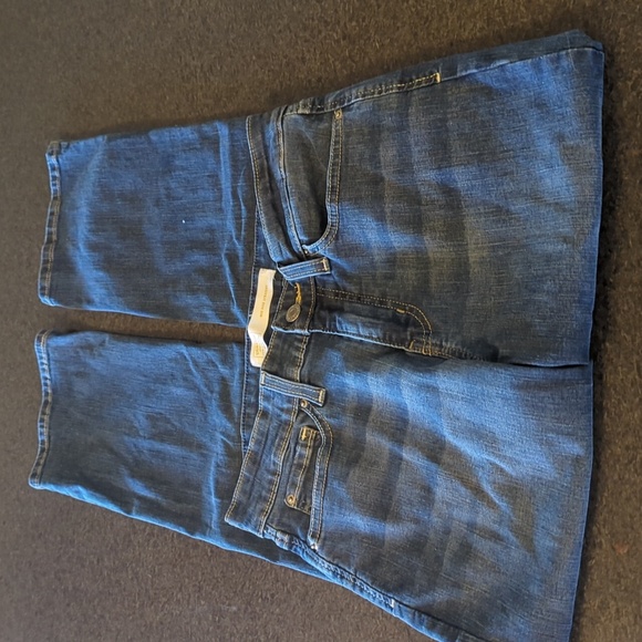 Levi's Jeans - Picture 5 of 7